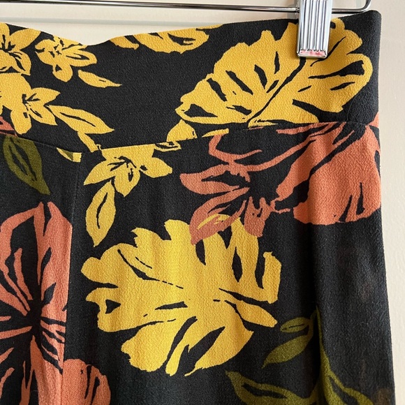 Free People Black Floral Wide Leg Pants - Picture 3 of 6